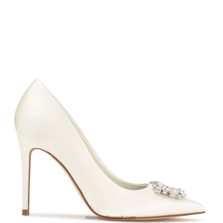 Nine West مضخات فانا بمقدمة مدببة كريستال ساتان عاجي VVL081291
