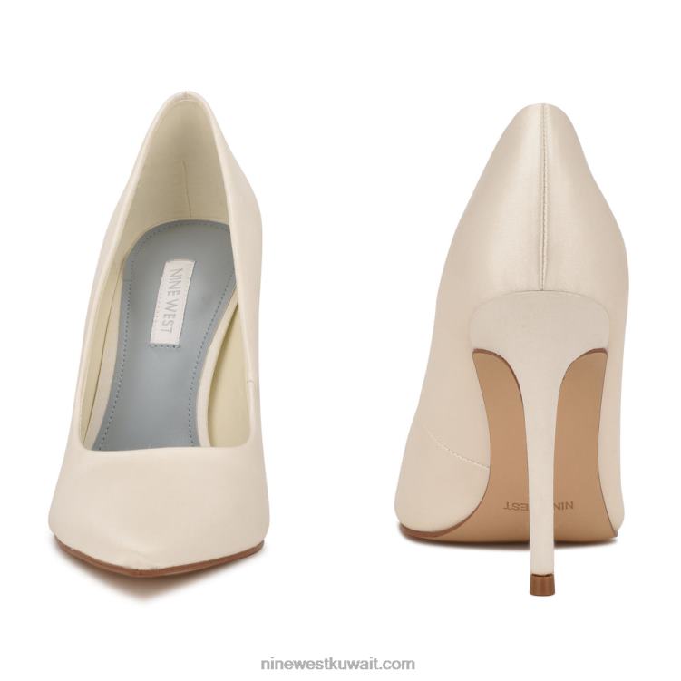 Nine West مضخات اصبع مدبب جديدة الساتان العاجي VVL081473