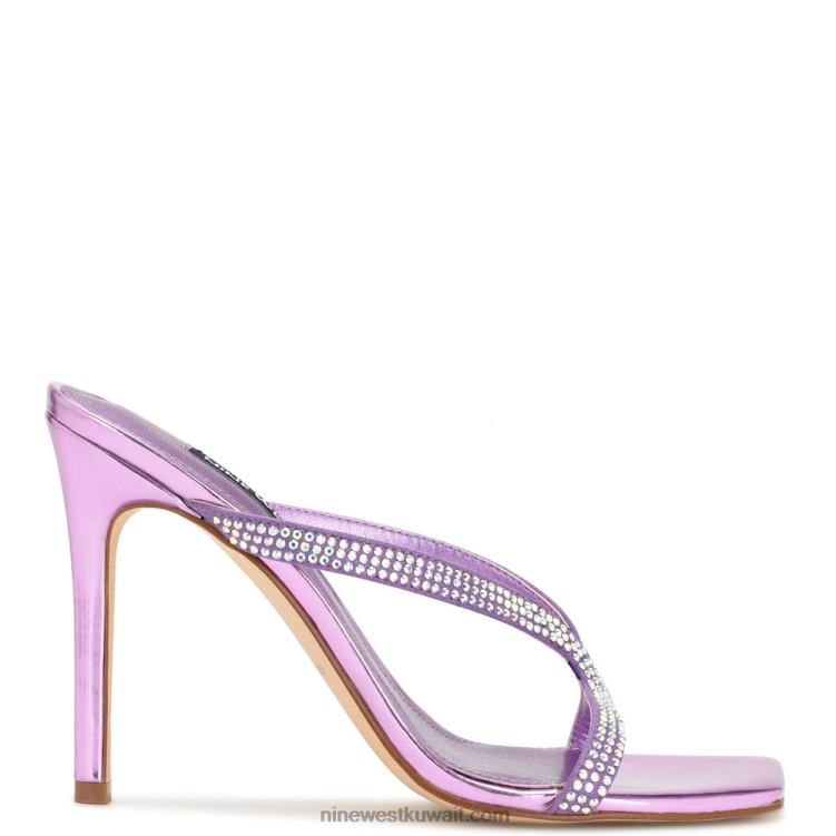 Nine West الصنادل الانزلاق تويست بكعب لامع أرجواني VVL081794