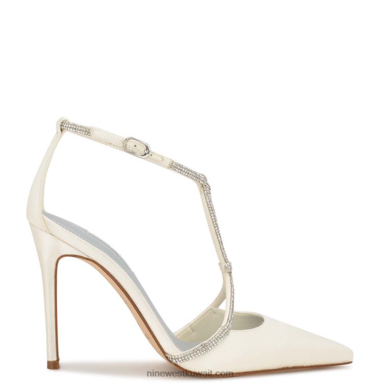 Nine West مضخات فابيل بمقدمة مدببة الساتان العاجي VVL081875
