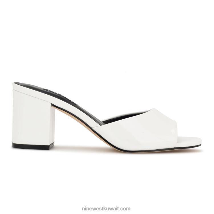 Nine West صندل بكعب عريض براءة اختراع بيضاء VVL08201