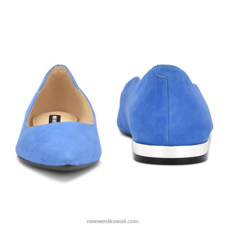 Nine West حذاء مسطح بمقدمة مدببة جلد الغزال الأزرق الفاتح VVL082297