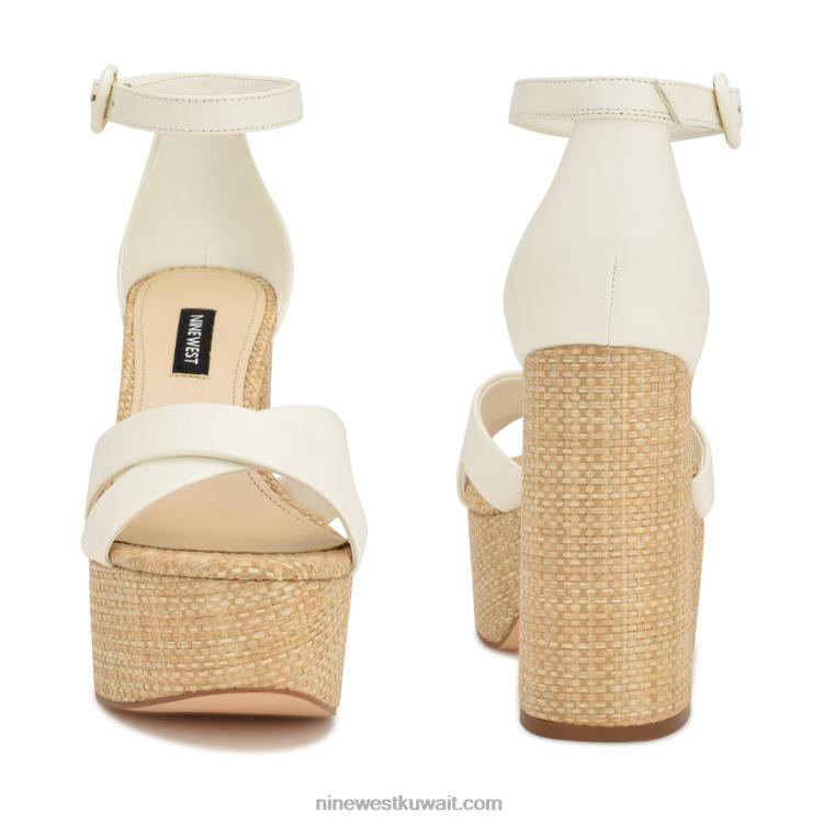 Nine West صندل بنعل سميك ويلي الرافية البيضاء VVL08274