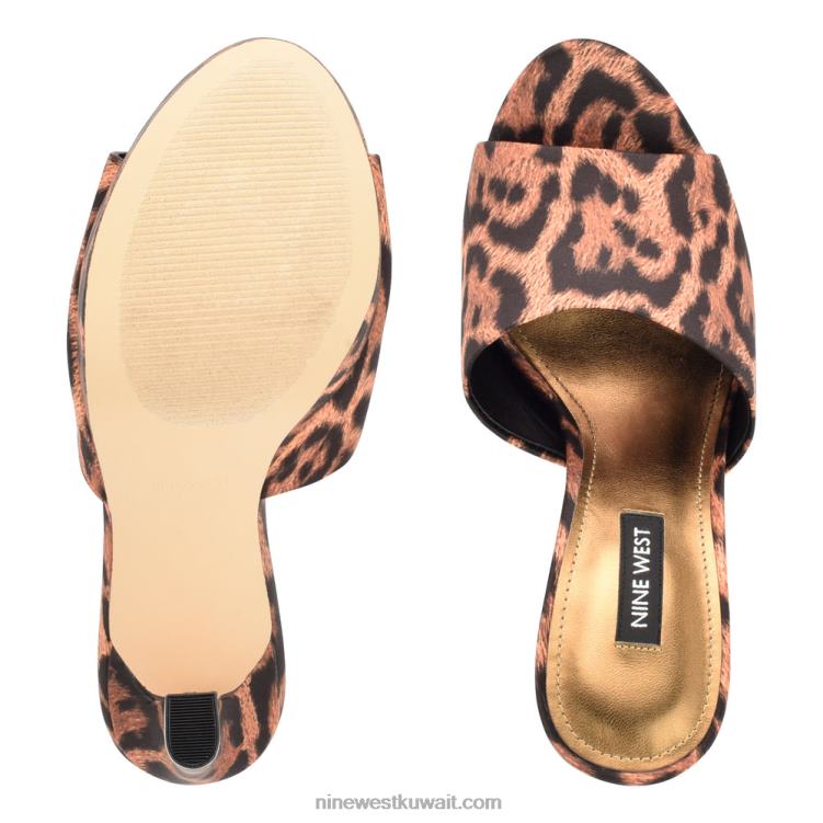 Nine West صندل ذو نعل سميك ويليا الساتان النمر VVL08310