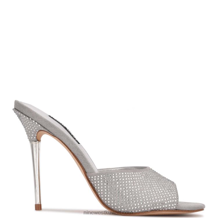 Nine West ديفاز صندل منزلق بكعب لامع من جلد الغزال الرمادي VVL08405