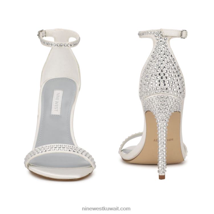 Nine West صندل توريا برباط كاحل الساتان الأبيض VVL08637