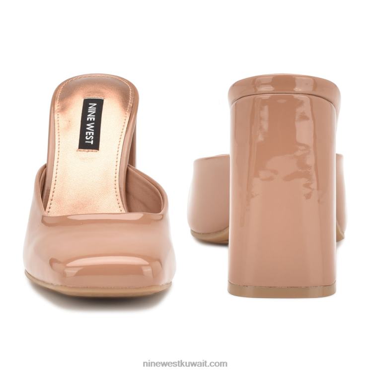 Nine West الشرائح بكعب يوغي براءة اختراع طبيعية متوسطة VVL08689