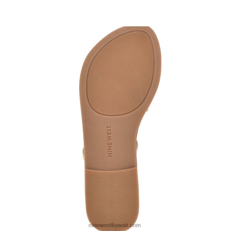 Nine West صندل منزلق مسطح بحلقة إصبع القدم بلاتينو VVL08801