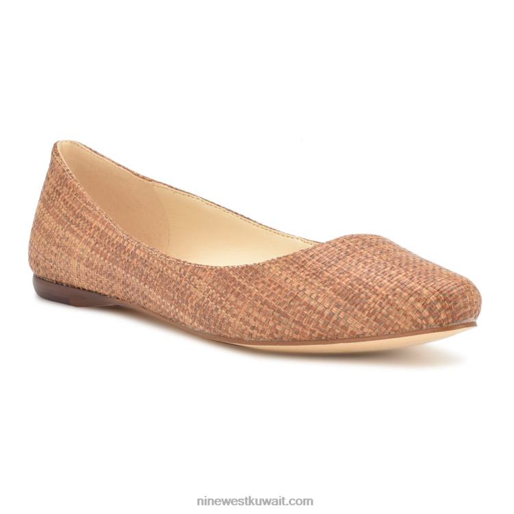 Nine West تحدث الشقق اصبع القدم اللوز الرافية البنية VVL08862