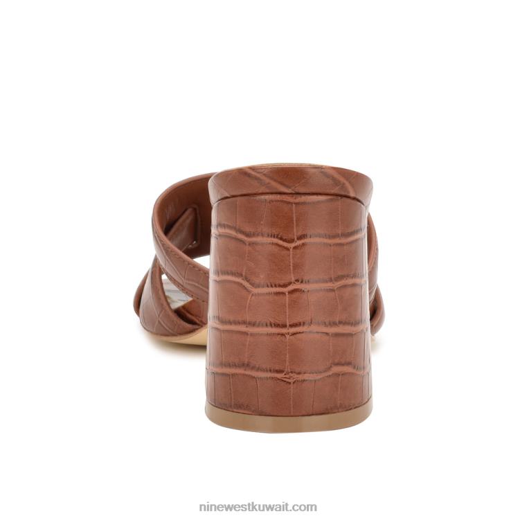 Nine West صندل منزلق بكعب من kaelyn التمساح البني VVL082082
