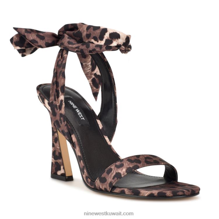 Nine West صندل بكعب كاحل ملفوف من kelsie الساتان النمر VVL08233