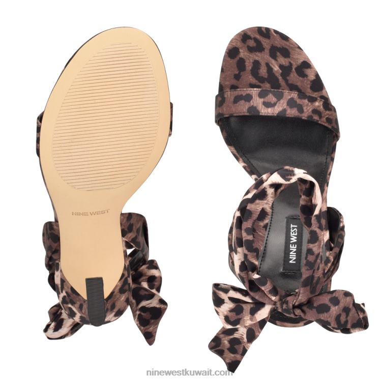 Nine West صندل بكعب كاحل ملفوف من kelsie الساتان النمر VVL08233