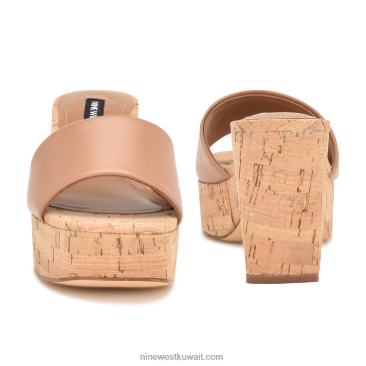 Nine West صندل منزلق من oklee تان VVL08243